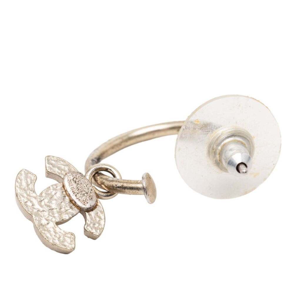 CHANEL Authentic Pink Logo Earrings - Picture 3 of 6